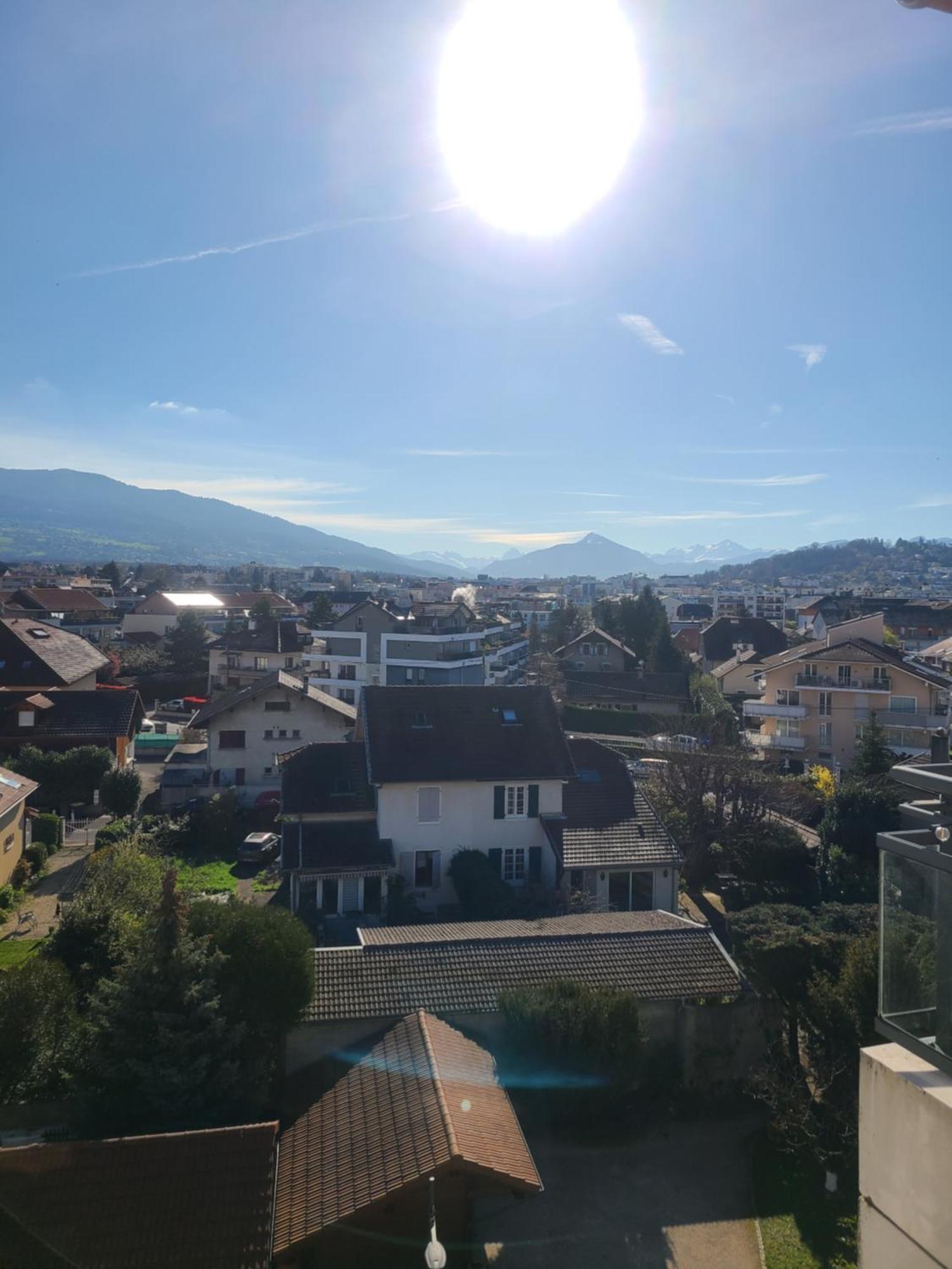 Joli T2 Proche Gare Avec Vue Apartment Annemasse Exterior photo